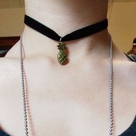 Jewelry - Handmade Black Velvet Ribbon Choker.