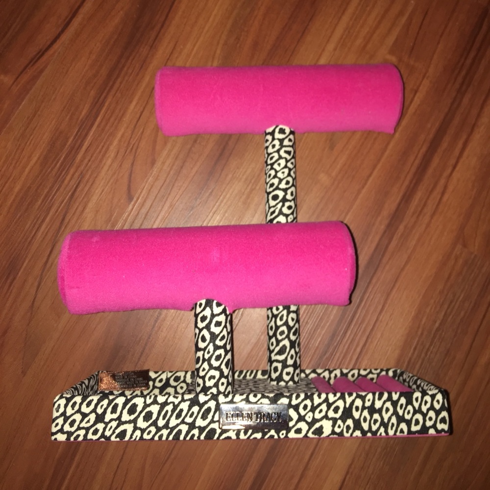 Ellen Tracy Jewelry Holder