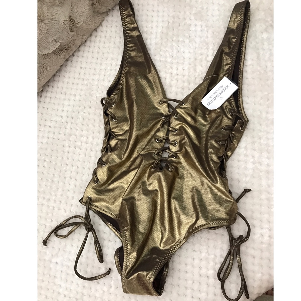 NWT Windsor metallic playsuit