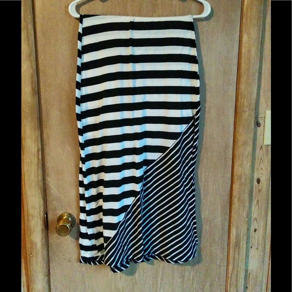 Maxi skirt