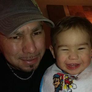 Meet your Posher, Efrain