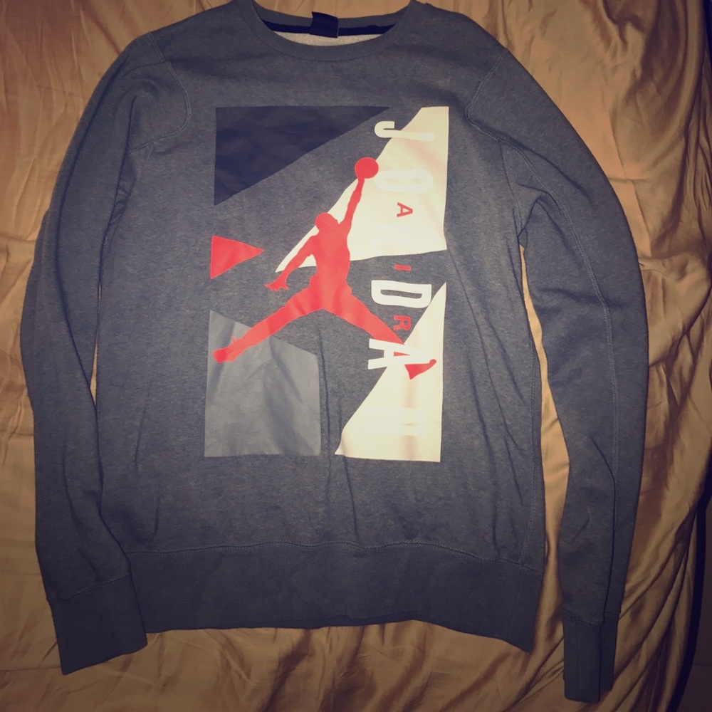 Jordan Sweatshirt worn once!!