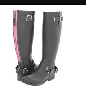 Steve Madden tsunami rain boots.