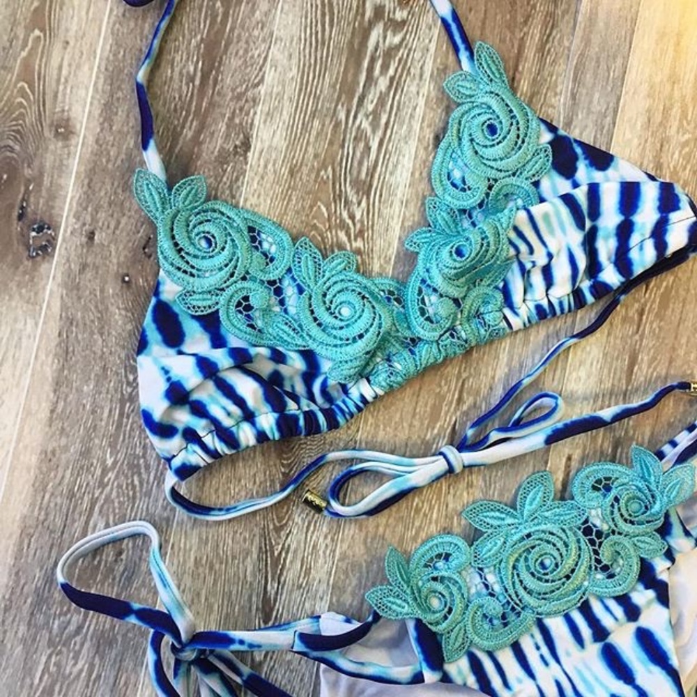 Beach Bunny Girl Crush Top