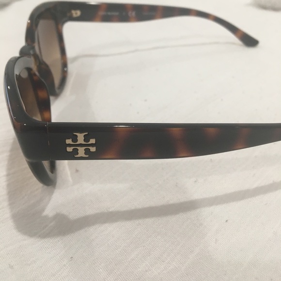 Tory Burch Sunglasses main image 2