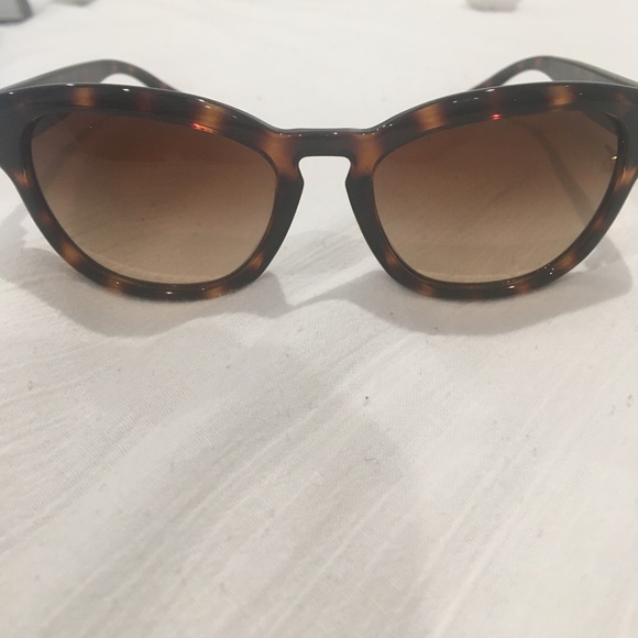 Tory Burch Sunglasses main image 6