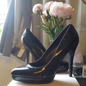 Aldo Black Patent Leather Platform Pump Heels