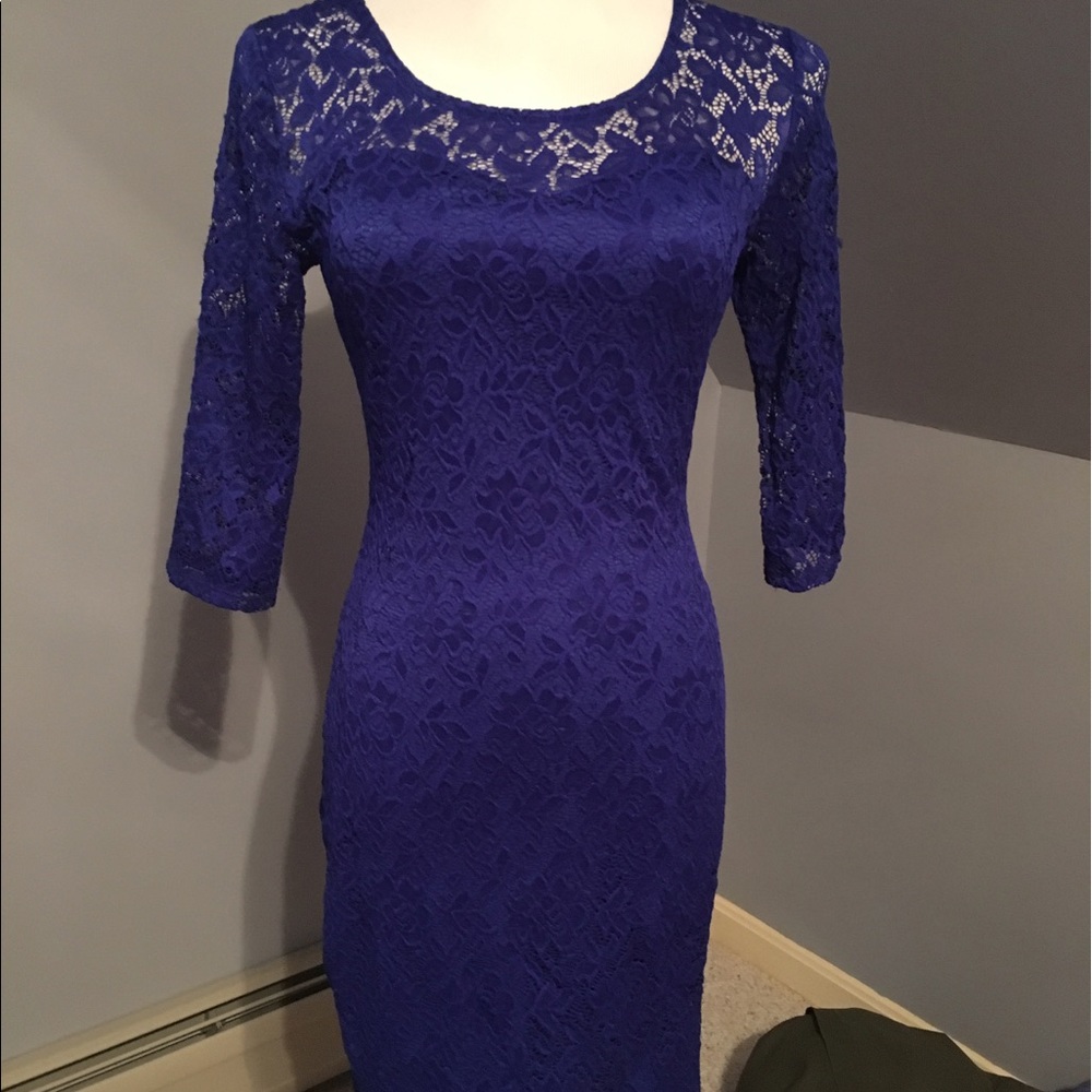 Blue lace body con dress