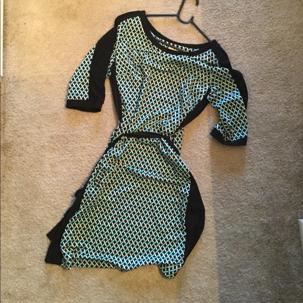 Long sleeved green and black dress