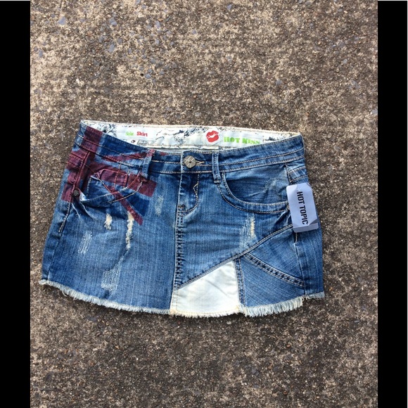 Hot Topic Dresses & Skirts - Hot topic Denim Distressed Union Jack Skirt Siz 3