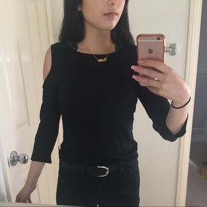 Black Quarter Sleeve Top