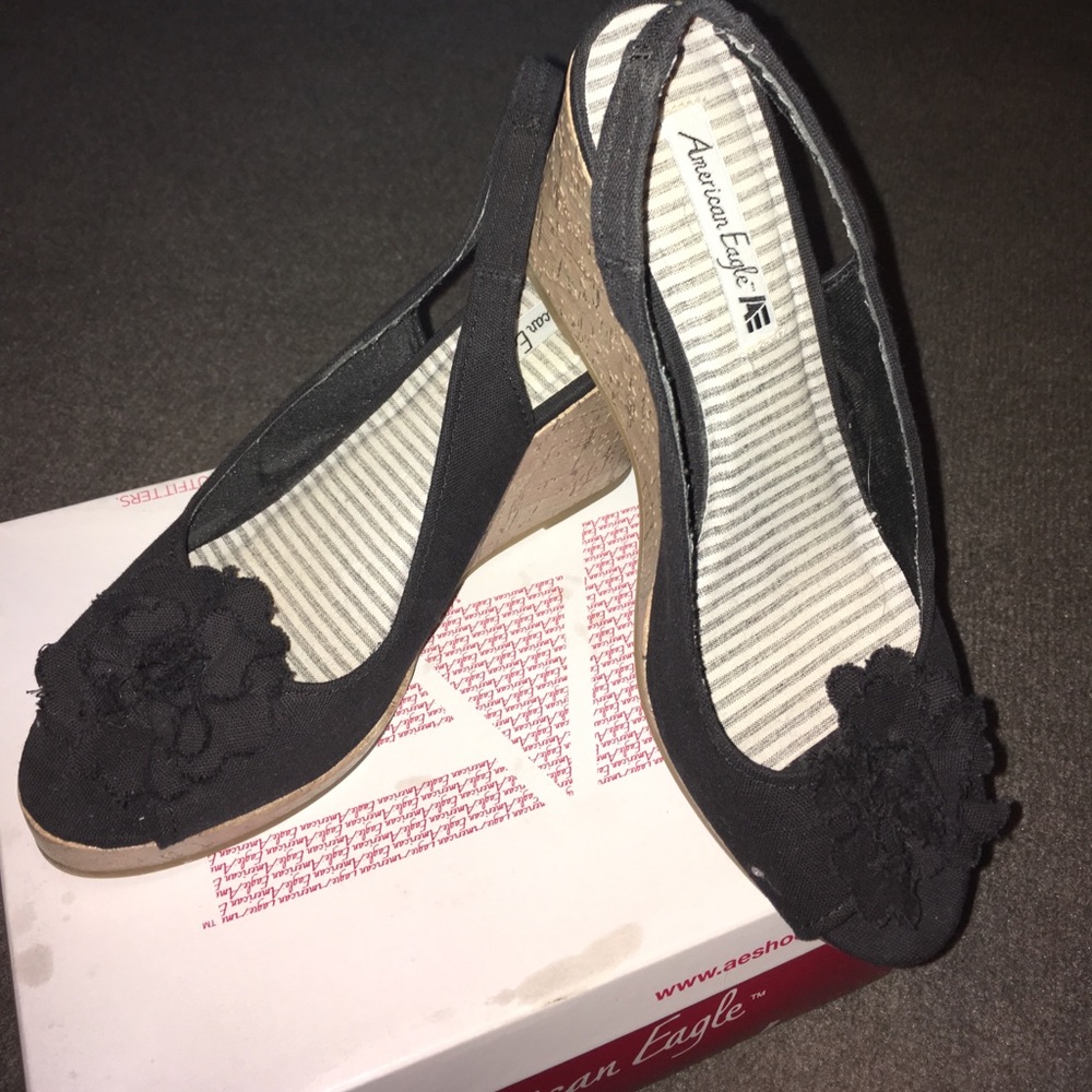 American Eagle Wedges