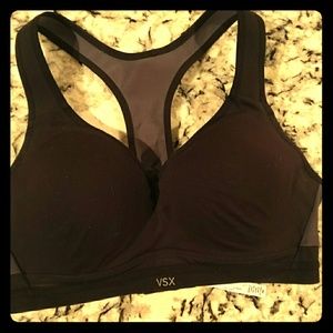 VS Sport Sports Bra 34D in Black