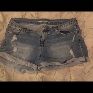 Old Navy boyfriend jean shorts