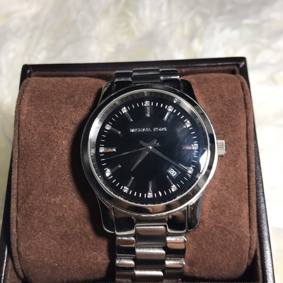 black and silver michael kors watch
