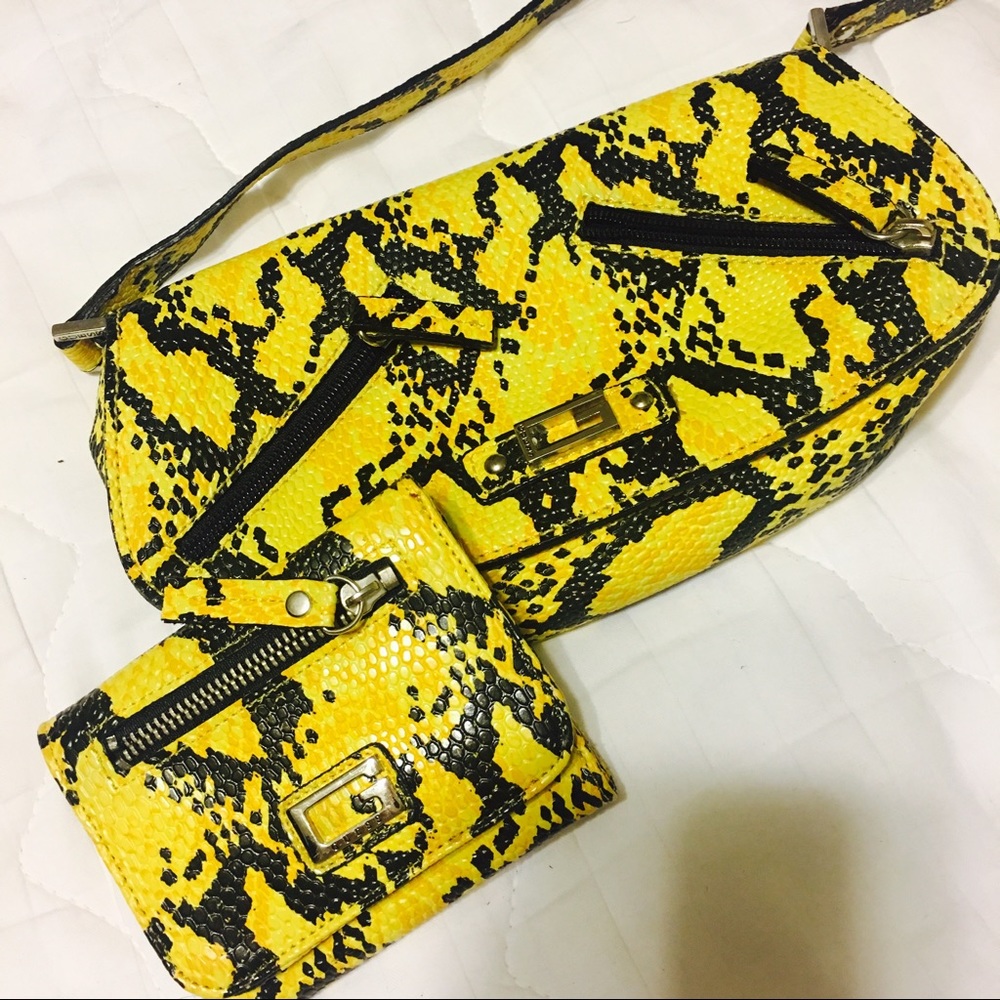 Snakeskin Guess bag and wallet
