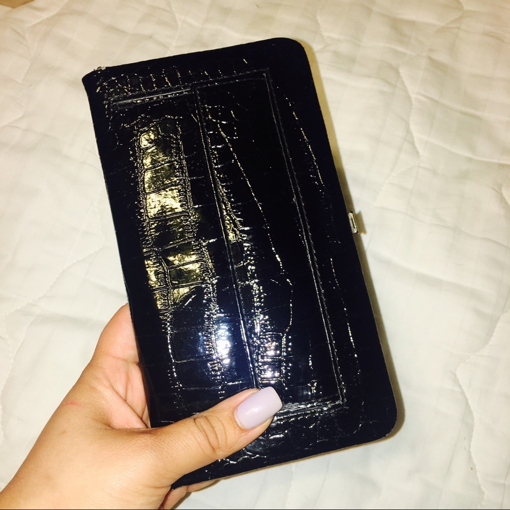 Black wallet