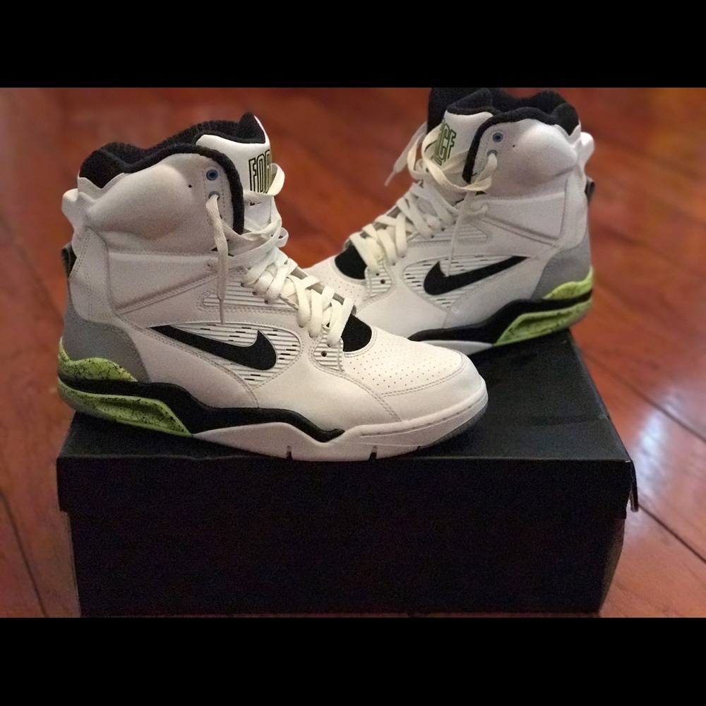 Nike Air Command Force Basketball Shoes (Size 11)