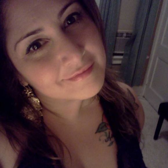 Meet your Posher, Cici - Picture 1 of 1