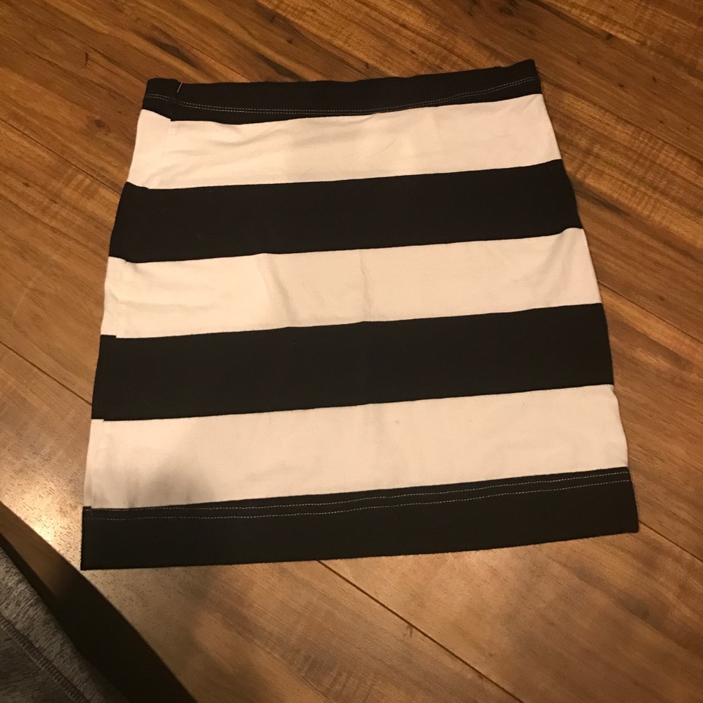 Black&White Pencil Skirt
