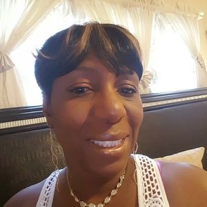 Meet your Posher, Tena