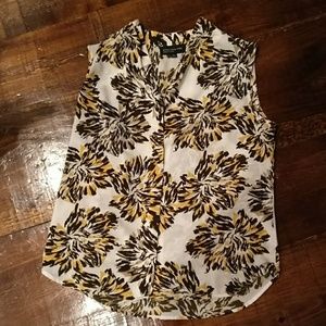 Jones New York sleeveless blouse