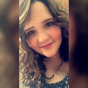 Meet your Posher, Mandy