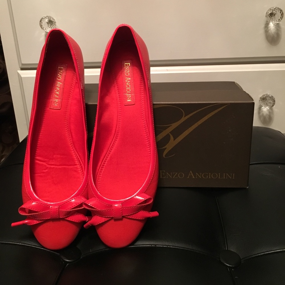 Final Sale! NWOT Red Enzo Angiolini flats