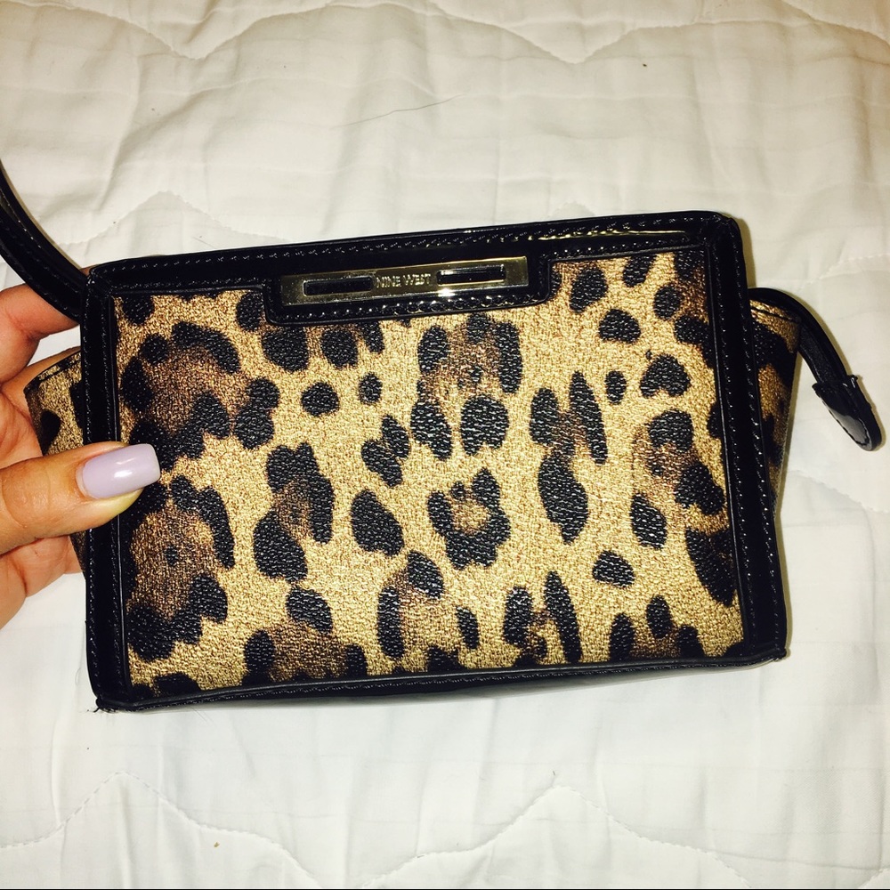 Leopard Nine West Clutch/makeup bag