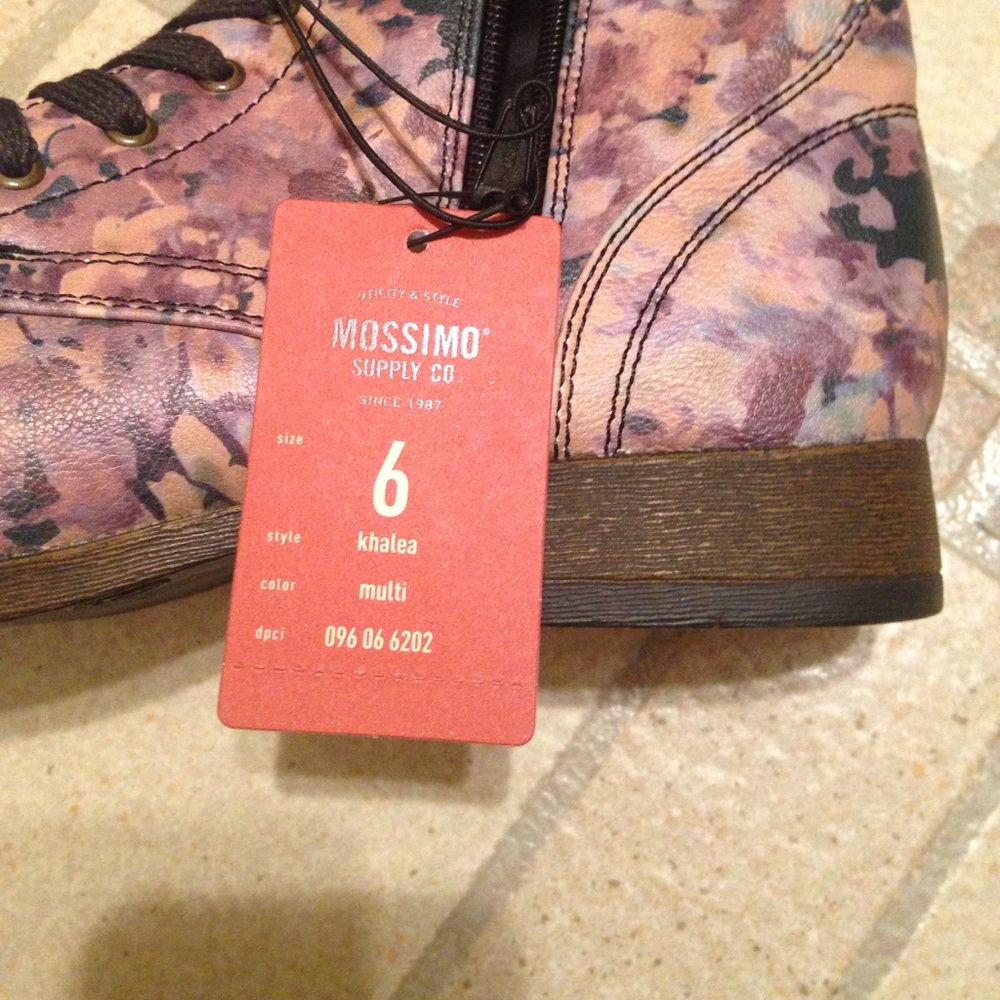 Brand-new floral combat boots - Picture 2 of 5