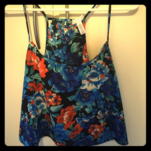 Crop top - Picture 2 of 2