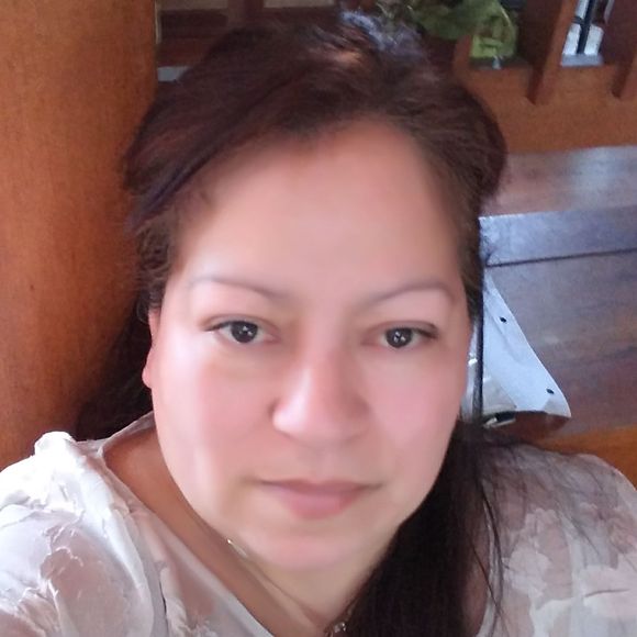 Meet your Posher, Eva - Picture 1 of 1