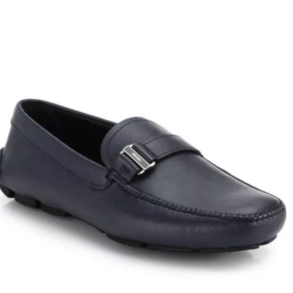 PRADA Saffiano leather drivers with logo bit