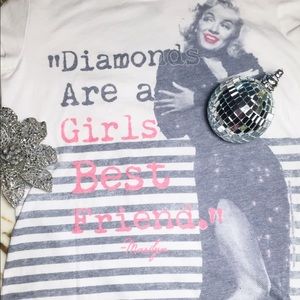 Hollywood Legends Tops - Marilyn Monroe Tee Hollywood Legends Tops - Marilyn Monroe Tee