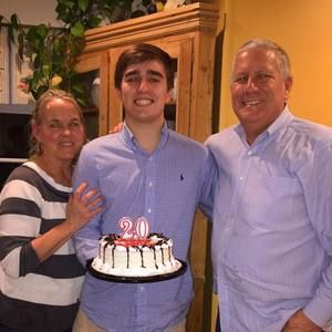 Meet your Posher, Cole