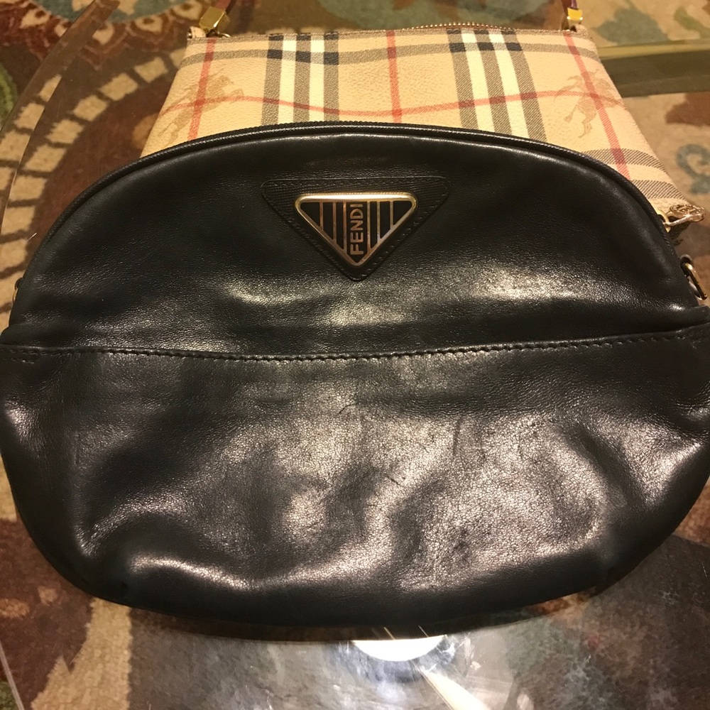 ♠️♣️Authentic Fendi Clutch ♠️♣️