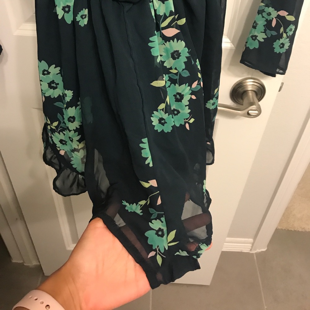 I Met Taylor Swift In This Romper - image 4