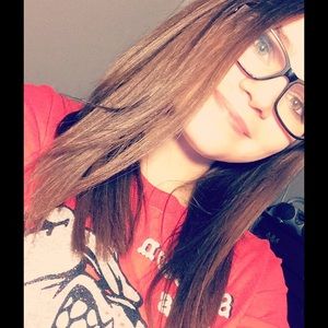 Meet your Posher, Kendra