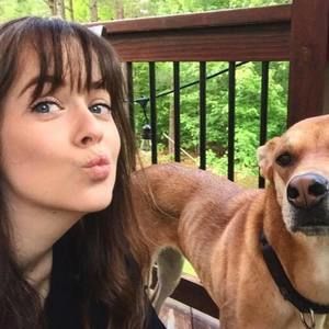 Meet your Posher, Casey