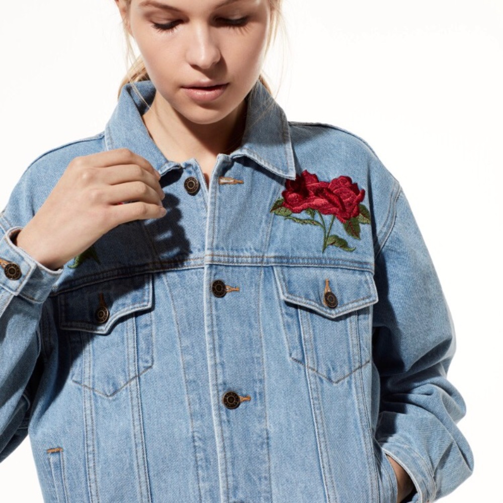 NWT Aritzia Embroidered TNA Yamashita Jean Jacket - Picture 2 of 8