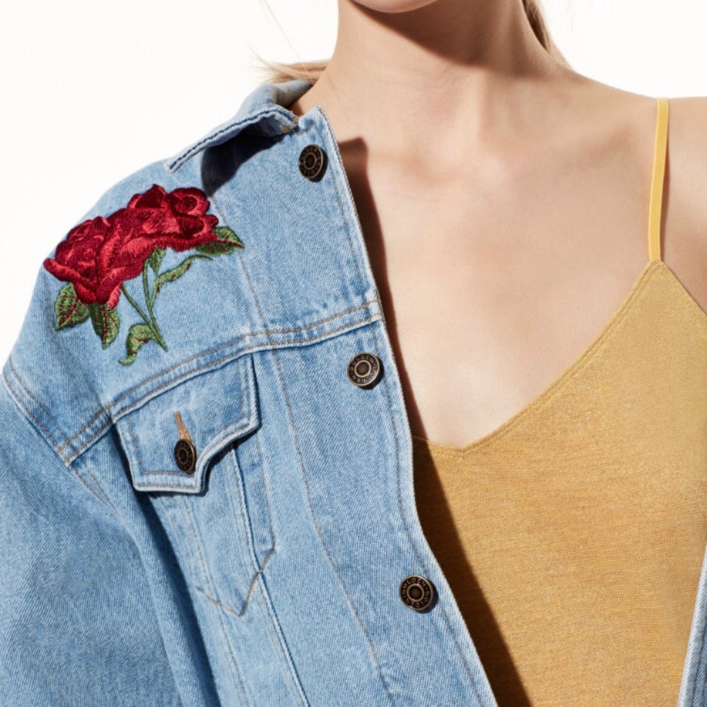 NWT Aritzia Embroidered TNA Yamashita Jean Jacket - Picture 3 of 8