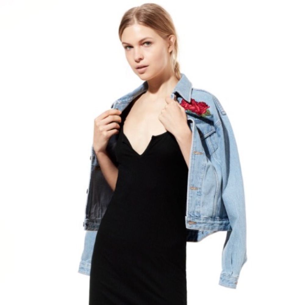 NWT Aritzia Embroidered TNA Yamashita Jean Jacket - Picture 7 of 8