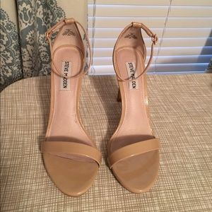 Steve Madden Nude Heels