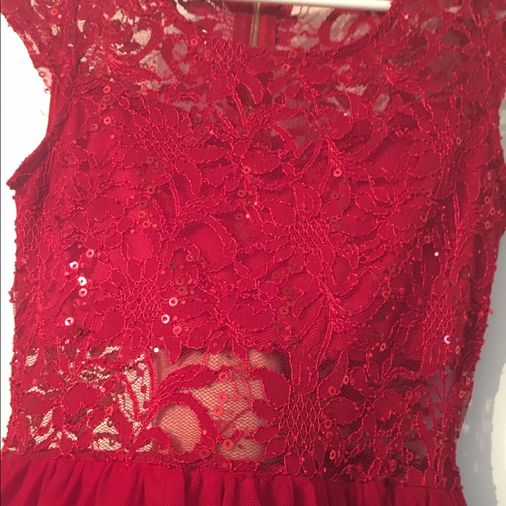 RED LACE HOMECOMING DRESS!❤️