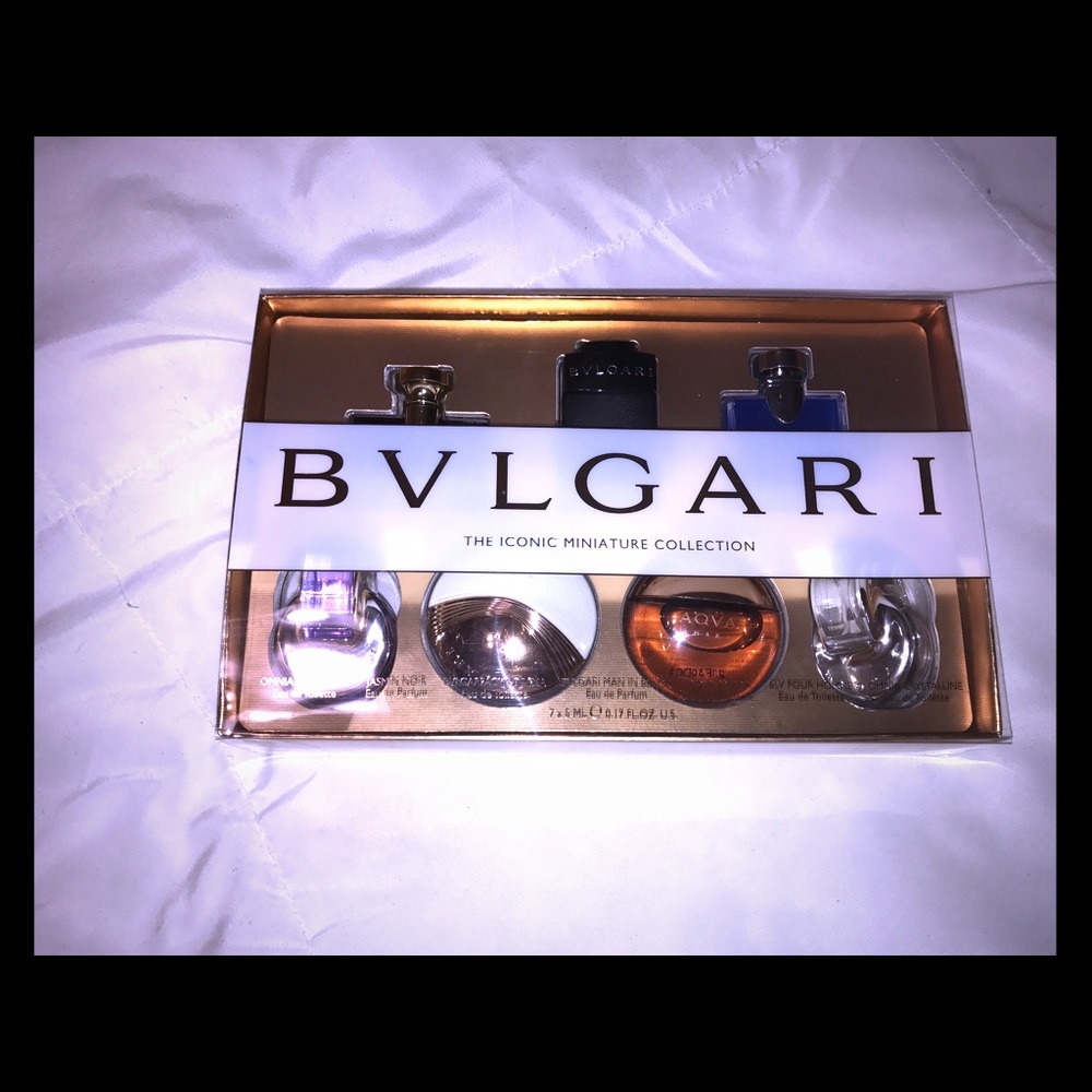 Mini perfumes for men and women.