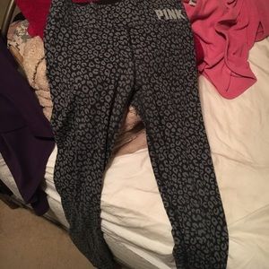VS Pink leopard print leggings