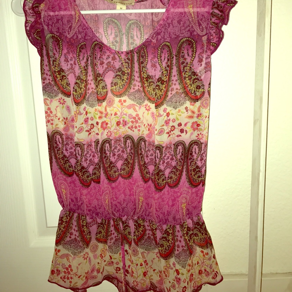 Cute blouse