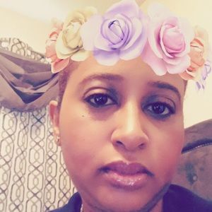 Meet your Posher, Aisha