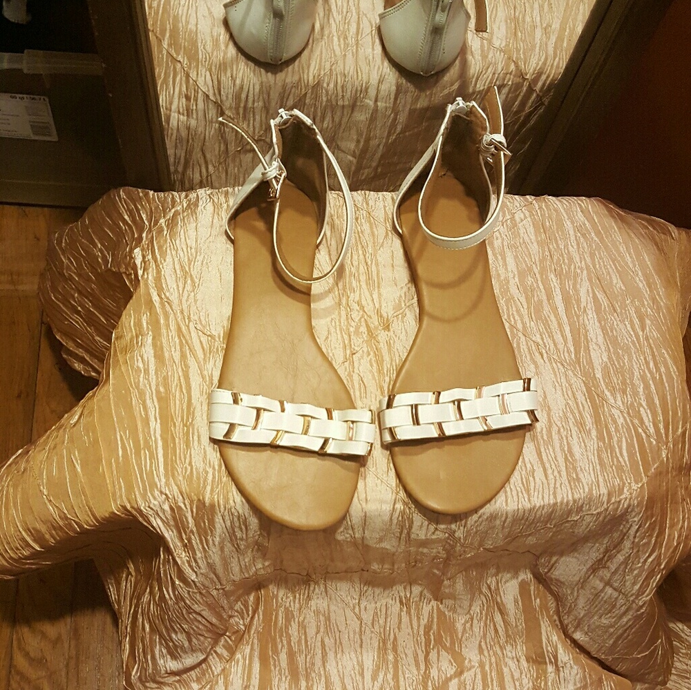 Sandal