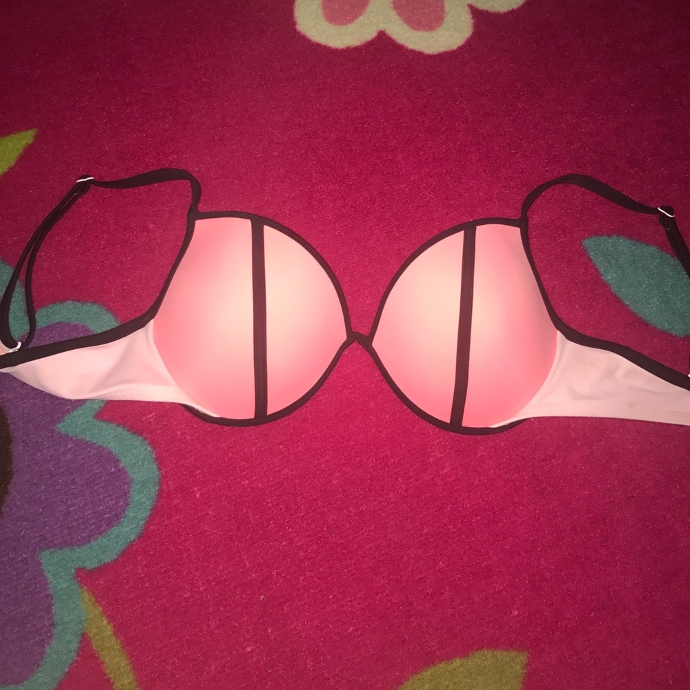Victoria's Secret 34DD bikini top
